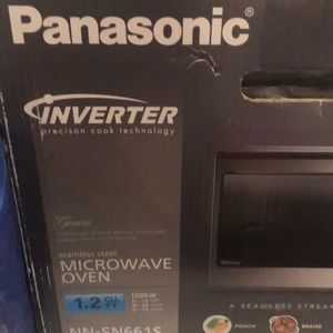 Panasonic Inverter Seamless Stream of Cooking Powe